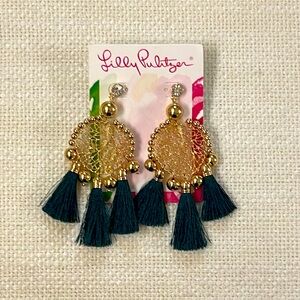 NWT Lilly Pulitzer Sea Dreamer earrings in Evergreen